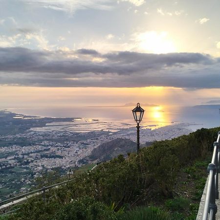 I Velieri Di Trapani Apartment Luaran gambar